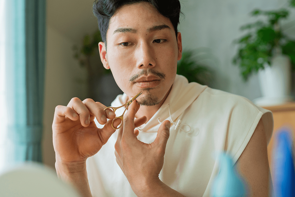 ヒゲを自分でデザインする